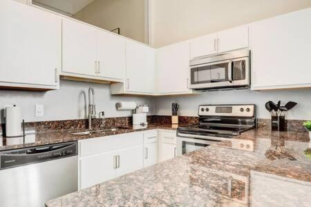 Cozysuites - 2Br With Direct Skybridge Access #5 Indianapolis Exteriör bild